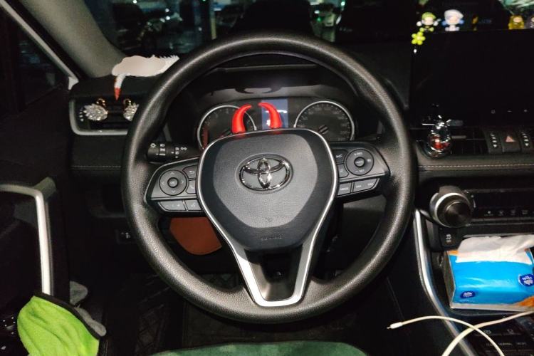 Used Toyota RAV4 2024 2.0L CVT Two-Wheel Drive Urban Edition Steering Wheel