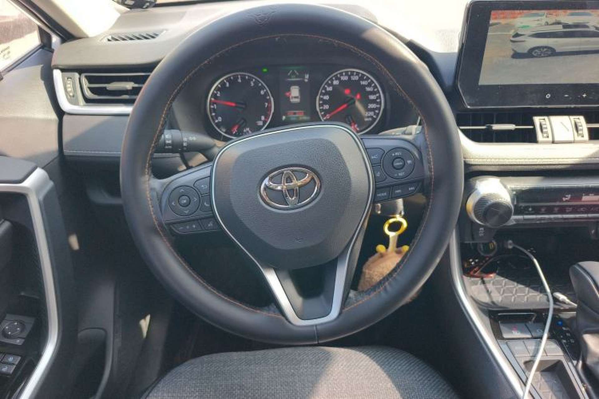 Used Toyota RAV4 2024 2.0L CVT Two-Wheel Drive Urban Edition Steering Wheel