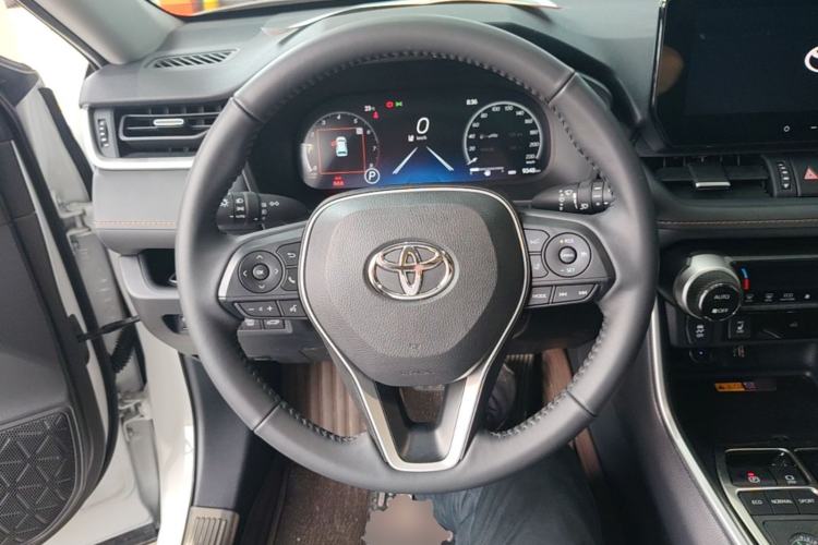 Used Toyota RAV4 2024 2.0L CVT Two-Wheel Drive Fashion Plus Edition Steering Wheel