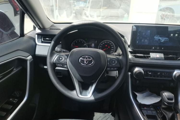 Used Toyota RAV4 2024 2.0L CVT Two-Wheel Drive Urban Edition Steering Wheel