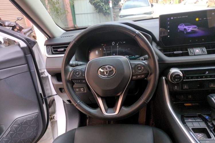 Used Toyota RAV4 2024 Dual-Motor 2.5L E-CVT Two-Wheel Drive Elite Plus Edition Steering Wheel