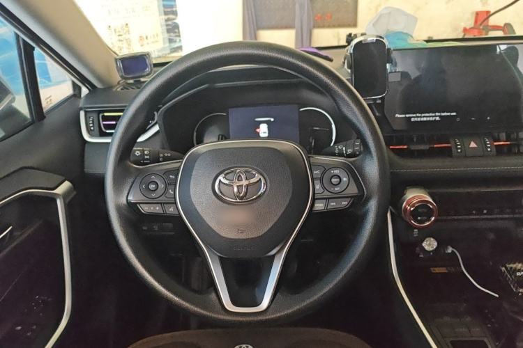 Used Toyota RAV4 2024 2.0L CVT Two-Wheel Drive Fashion Edition Steering Wheel