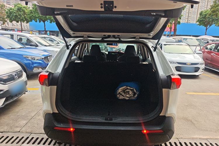 Used Toyota RAV4 2024 2.0L CVT Two-Wheel Drive Urban Edition Trunk