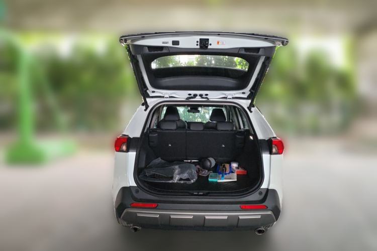 Used Toyota RAV4 2024 2.0L CVT Two-Wheel Drive Fashion Plus Edition Trunk