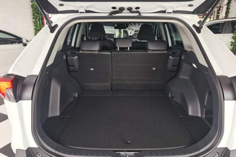 Used Toyota RAV4 2024 2.0L CVT 4x4 Explorer Plus Edition Trunk