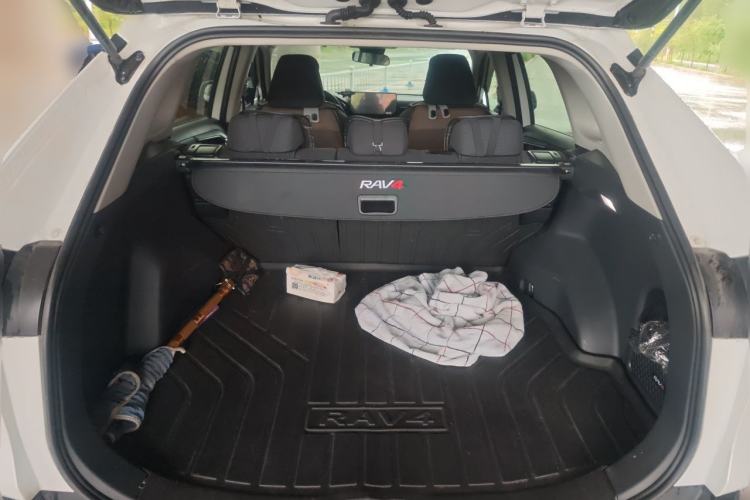 Used Toyota RAV4 2024 2.0L CVT Two-Wheel Drive Urban Edition Trunk