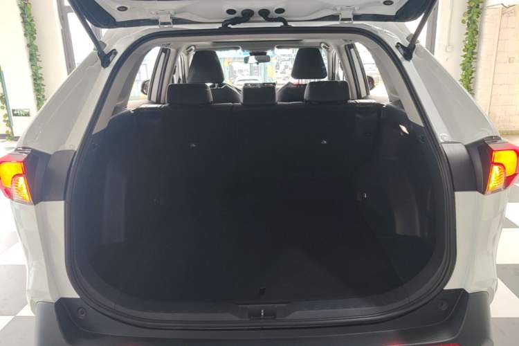 Used Toyota RAV4 2024 Dual-Motor 2.5L E-CVT Two-Wheel Drive Elite Plus Edition Trunk