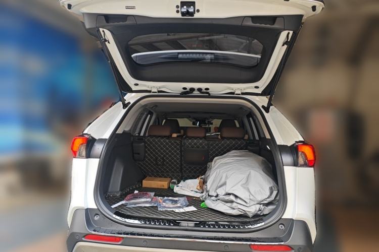 Used Toyota RAV4 2024 2.0L CVT Two-Wheel Drive Fashion Edition Trunk