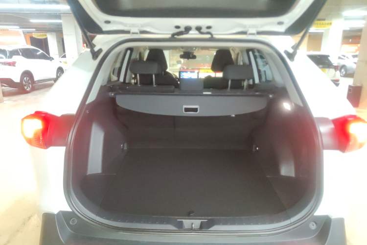 Used Toyota RAV4 2024 2.0L CVT Two-Wheel Drive Urban Edition Trunk