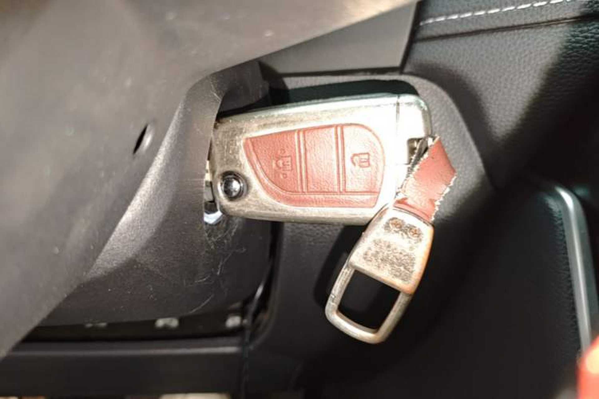 Used Toyota RAV4 2024 2.0L CVT Two-Wheel Drive Urban Edition Vehicle Key