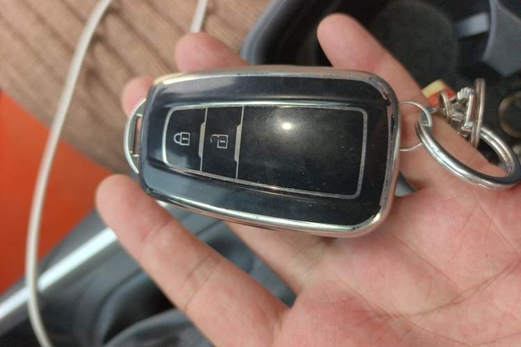 Used Toyota RAV4 2024 2.0L CVT 4x4 Explorer Plus Edition Vehicle Key