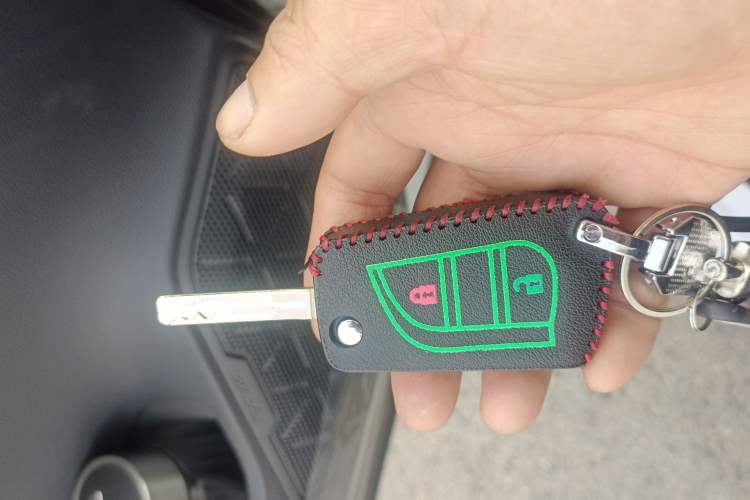 Used Toyota RAV4 2024 2.0L CVT Two-Wheel Drive Urban Edition Vehicle Key