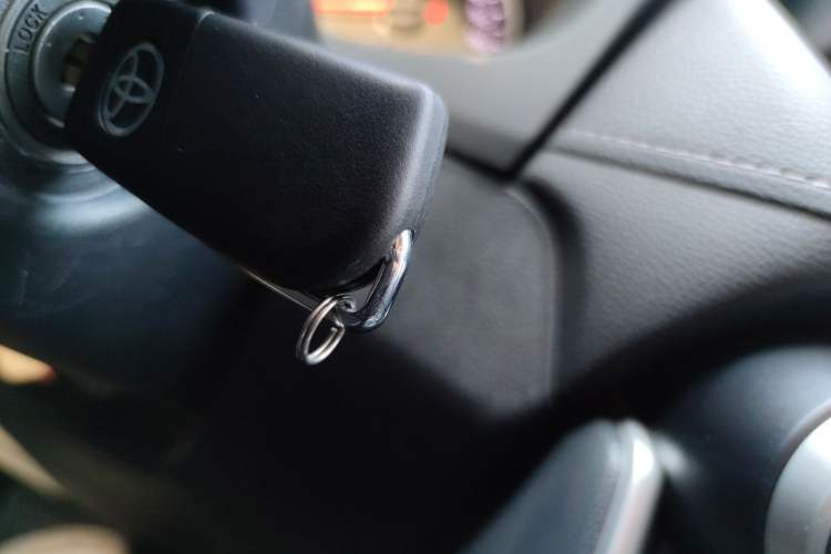 Used Toyota RAV4 2024 2.0L CVT Two-Wheel Drive Urban Edition Vehicle Key