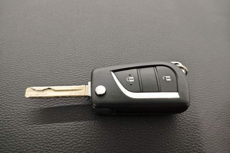 Used Toyota RAV4 2024 2.0L CVT Two-Wheel Drive Urban Edition Vehicle Key