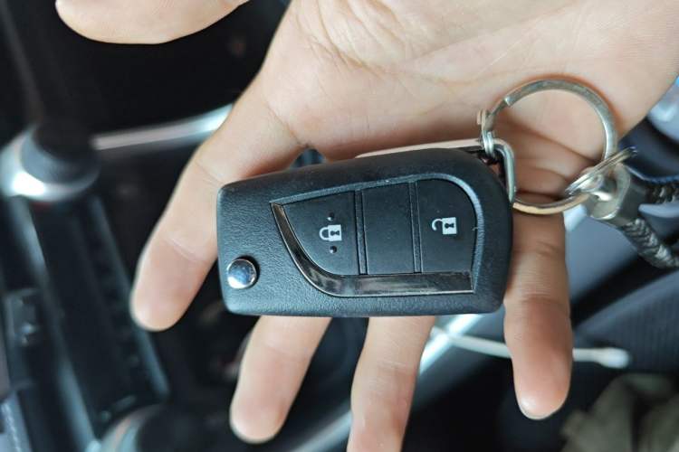 Used Toyota RAV4 2024 2.0L CVT Two-Wheel Drive Urban Edition Vehicle Key
