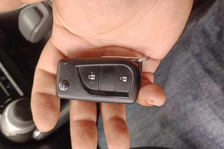 Used Toyota RAV4 2024 2.0L CVT Two-Wheel Drive Urban Edition Vehicle Key