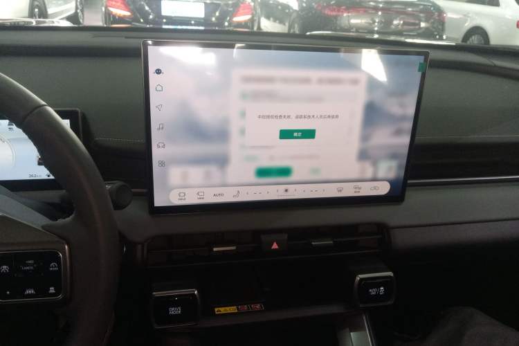 Used Toyota RAV4 2026 Model Dual-Engine 2.0L Two-Wheel Drive Luxury Edition Audio And AC Panel