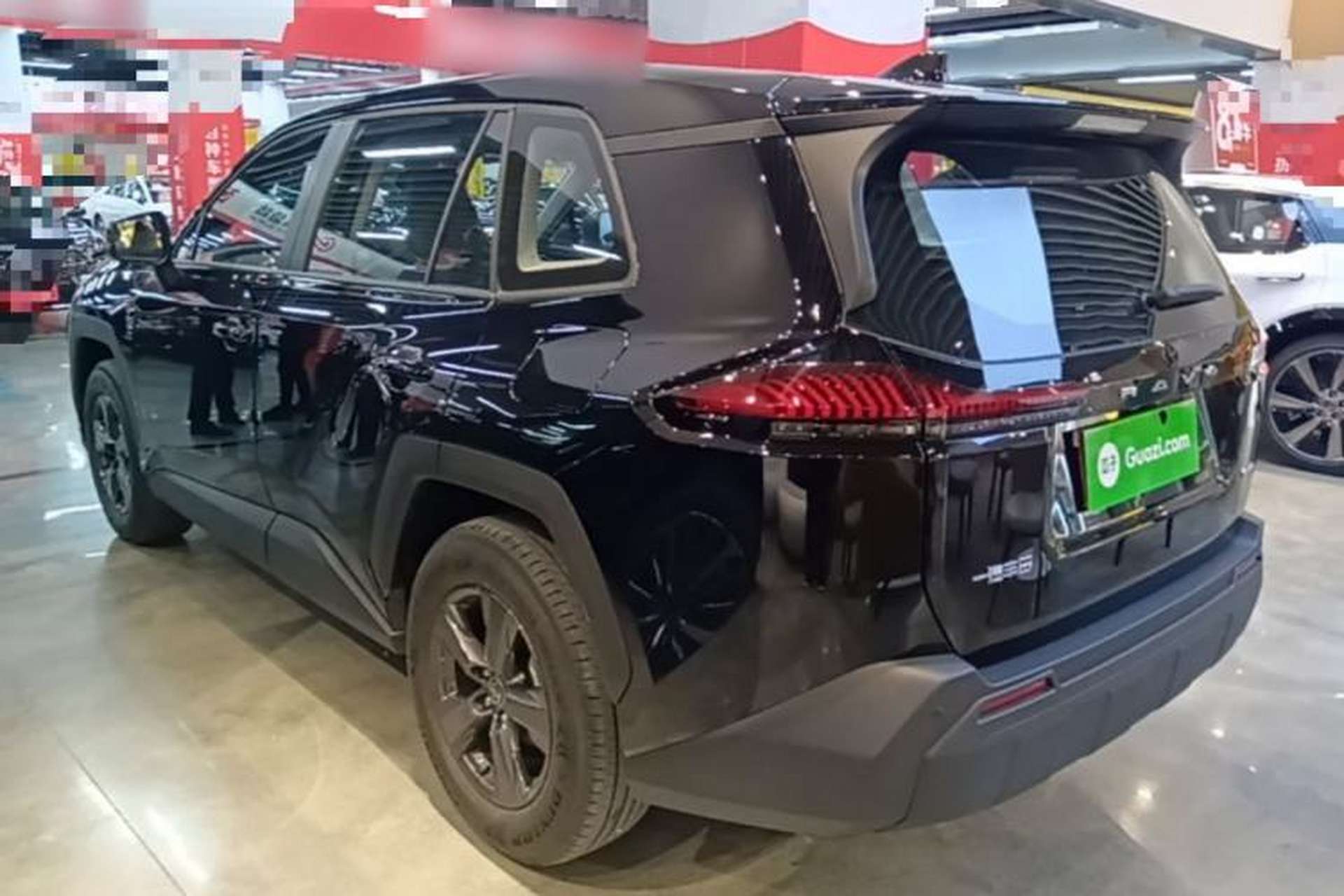 Used Toyota RAV4 2026 Model Dual-Engine 2.0L Two-Wheel Drive Elite Edition Exterior 2