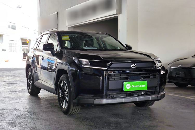 Used Toyota RAV4 2026 Model Dual-Engine 2.0L Two-Wheel Drive Luxury Edition Front Right 45 Deg