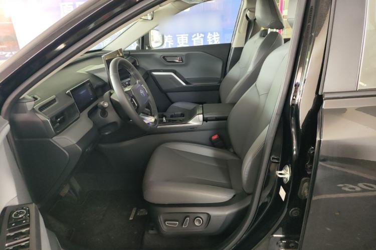 Used Toyota RAV4 2026 Model Dual-Engine 2.0L Two-Wheel Drive Luxury Edition Left Front Seat