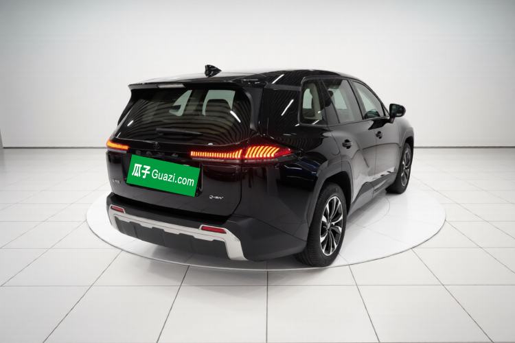 Used Toyota RAV4 2026 Model Dual-Engine 2.0L Two-Wheel Drive Luxury Edition Rear Right 45 Deg