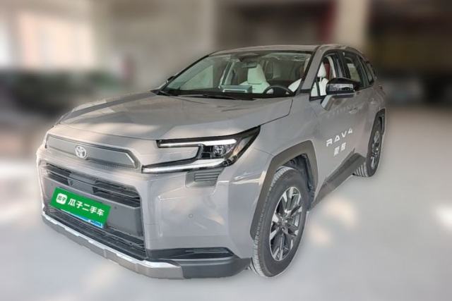 Toyota RAV4 2026 Model Dual-Engine 2.0L Two-Wheel Drive Luxury Edition с пробегом