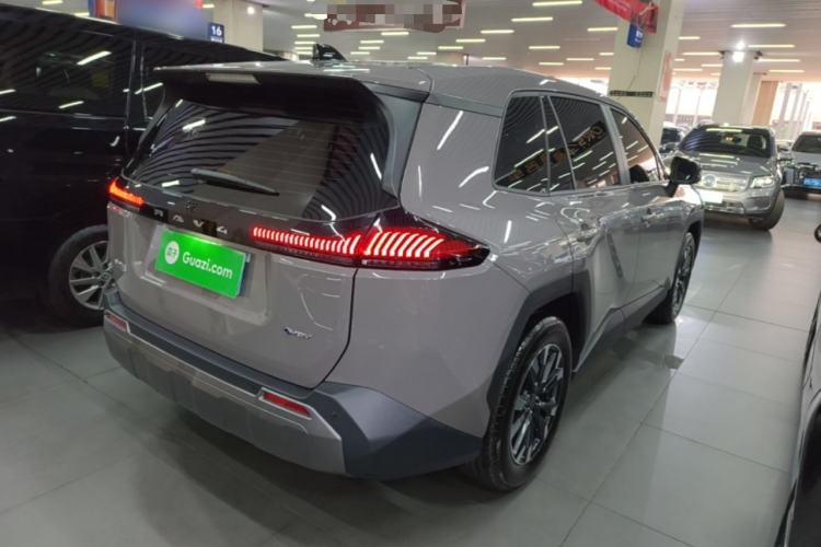 Used Toyota RAV4 2026 Model Dual-Engine 2.0L Two-Wheel Drive Luxury Edition Rear Right 45 Deg