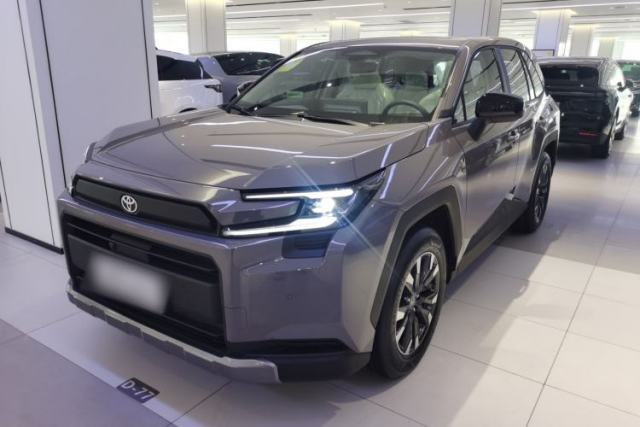 Used Toyota RAV4 2026 Model Dual-Engine 2.0L Two-Wheel Drive Luxury Edition