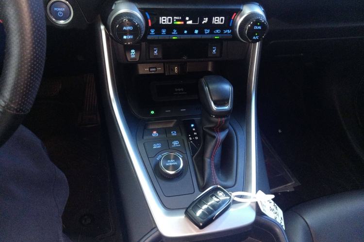 Used Toyota RAV4 Rongfang Plug-in Hybrid 2021 2.5L Two-Wheel Drive Elite Pro Gear Lever