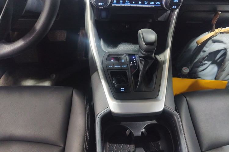 Used Toyota RAV4 Rongfang Plug-in Hybrid 2021 2.5L Two-Wheel Drive Elite Pro Gear Lever