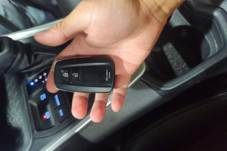 Used Toyota RAV4 Rongfang Plug-in Hybrid 2021 2.5L Two-Wheel Drive Elite Pro Interior 1