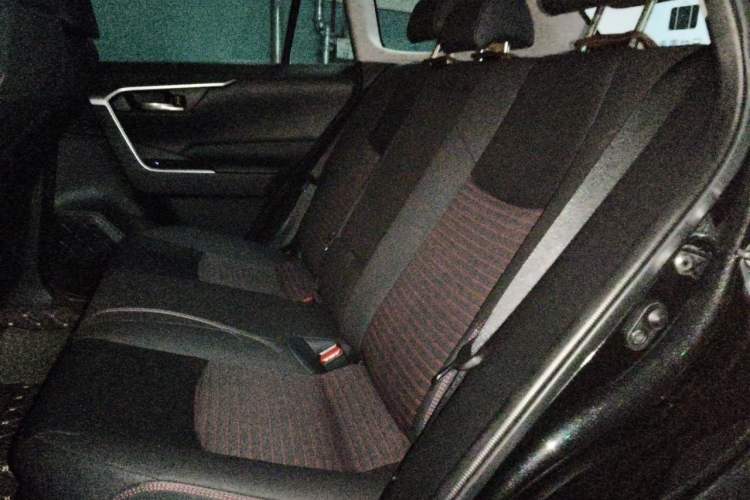 Used Toyota RAV4 Rongfang Plug-in Hybrid 2021 2.5L Two-Wheel Drive Elite Pro Left Rear Seat