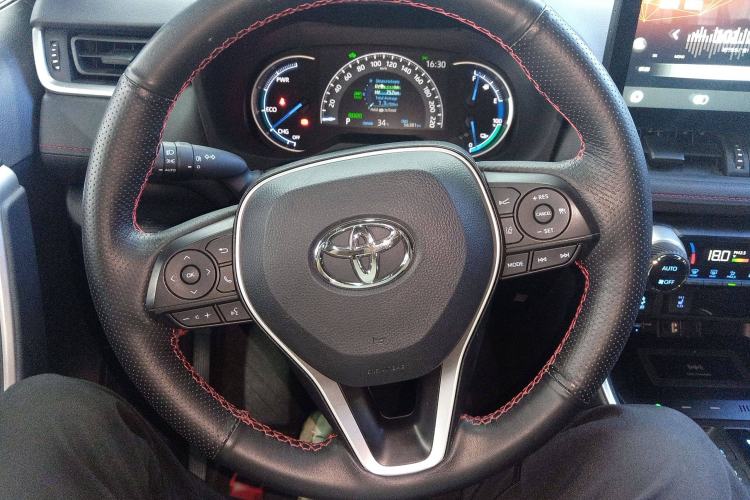 Used Toyota RAV4 Rongfang Plug-in Hybrid 2021 2.5L Two-Wheel Drive Elite Pro Steering Wheel