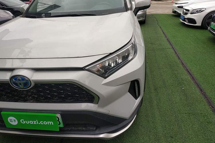 Used Toyota RAV4 Rongfang Plug-in Hybrid 2021 2.5L Two-Wheel Drive Elite Pro Left Front Headlight