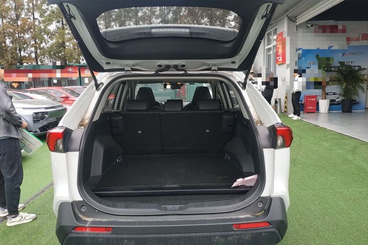 Used Toyota RAV4 Rongfang Plug-in Hybrid 2021 2.5L Two-Wheel Drive Elite Pro Trunk
