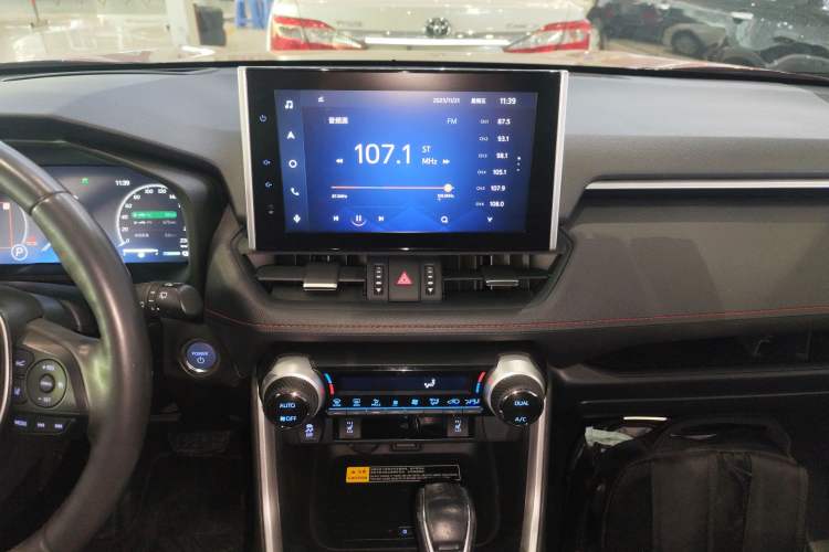Used Toyota RAV4 Rongfang Plug-in Hybrid 2021 2.5L 4x4 Flagship Pro Audio And AC Panel