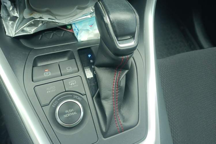 Used Toyota RAV4 Rongfang Plug-in Hybrid 2021 2.5L Two-Wheel Drive Elite Pro Gear Lever