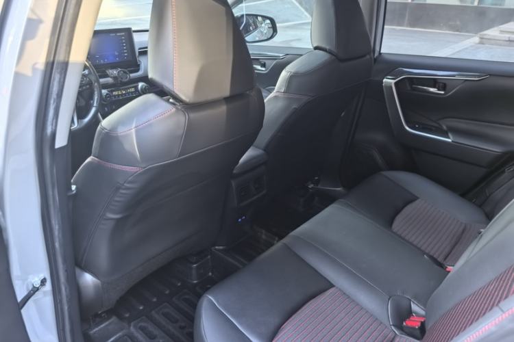 Used Toyota RAV4 Rongfang Plug-in Hybrid 2021 2.5L Two-Wheel Drive Elite Pro Interior 13