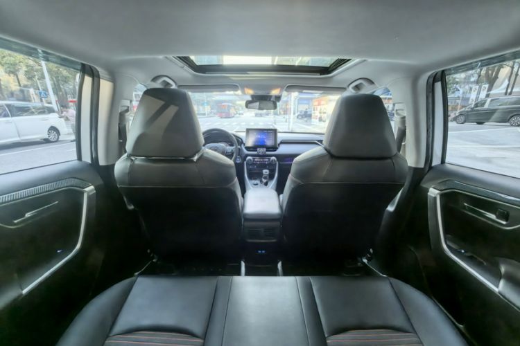 Used Toyota RAV4 Rongfang Plug-in Hybrid 2021 2.5L Two-Wheel Drive Elite Pro Interior 5