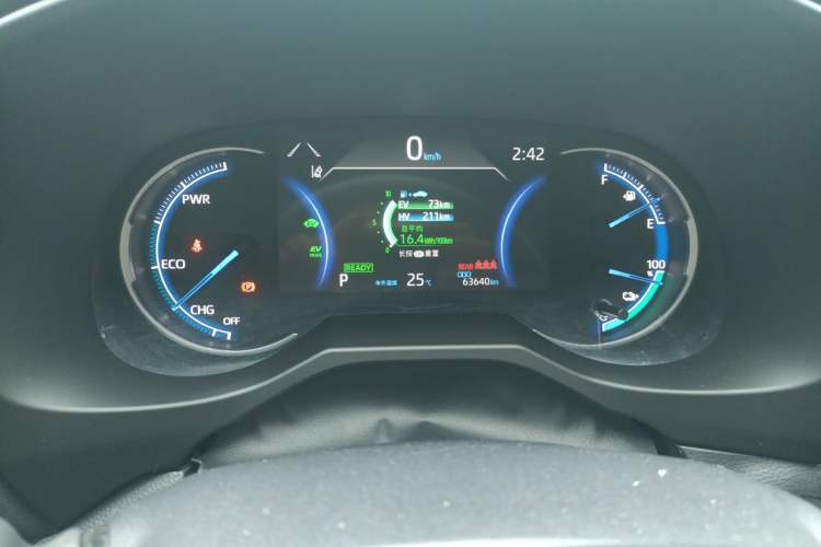 Used Toyota RAV4 Rongfang Plug-in Hybrid 2021 2.5L Two-Wheel Drive Elite Pro Odometer Close Up