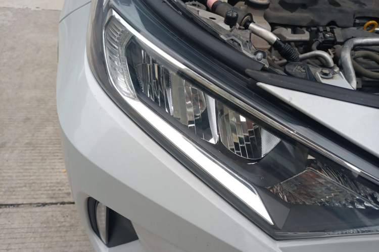 Used Toyota RAV4 Rongfang Plug-in Hybrid 2021 2.5L Two-Wheel Drive Elite Pro Right Front Headlight