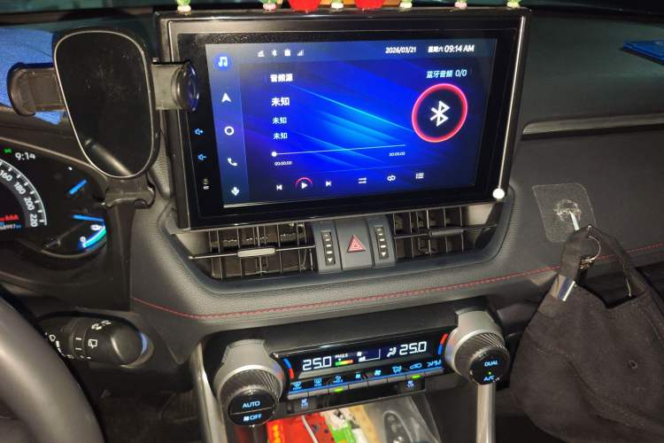 Used Toyota RAV4 Rongfang Plug-in Hybrid 2021 2.5L Two-Wheel Drive Elite Pro Audio And AC Panel