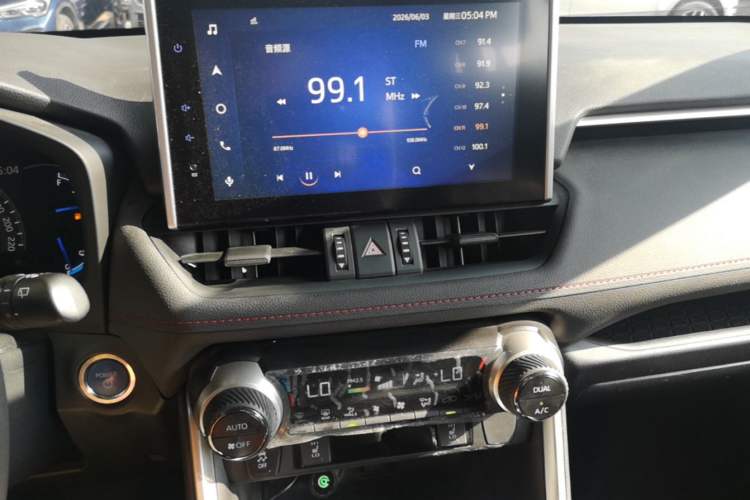 Used Toyota RAV4 Rongfang Plug-in Hybrid 2021 2.5L Two-Wheel Drive Elite Pro Audio And AC Panel