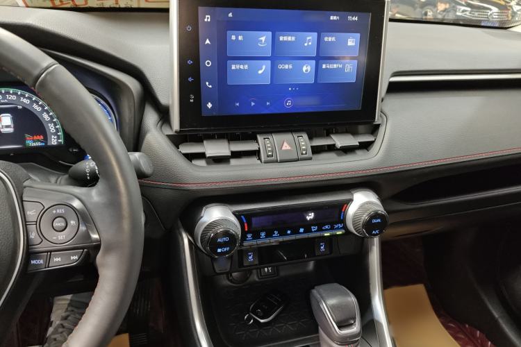 Used Toyota RAV4 Rongfang Plug-in Hybrid 2021 2.5L Two-Wheel Drive Elite Pro Audio And AC Panel