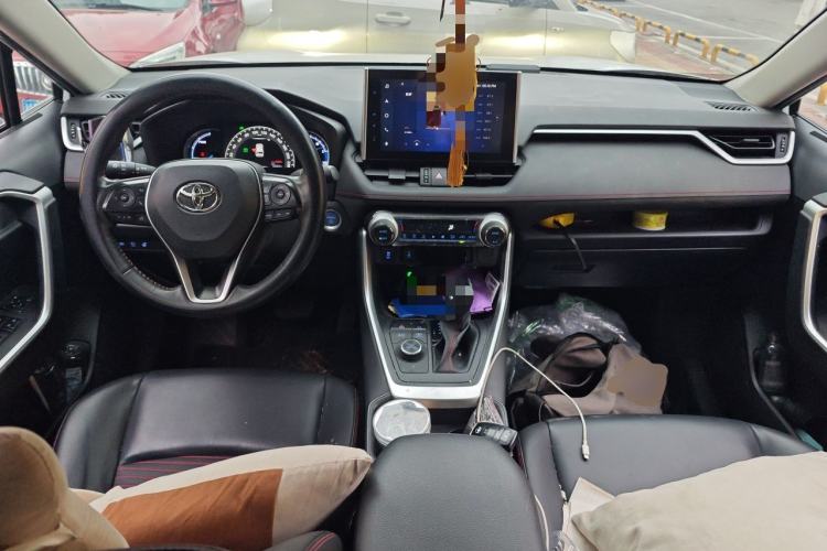 Used Toyota RAV4 Rongfang Plug-in Hybrid 2021 2.5L Two-Wheel Drive Elite Pro Center Console