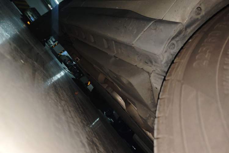 Used Toyota RAV4 Rongfang Plug-in Hybrid 2021 2.5L Two-Wheel Drive Elite Pro Chassis Front Right