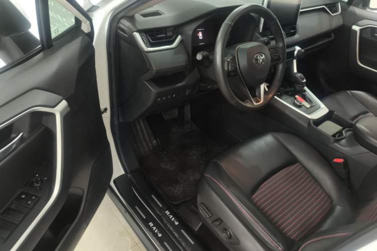 Used Toyota RAV4 Rongfang Plug-in Hybrid 2021 2.5L Two-Wheel Drive Elite Pro Driver Seat