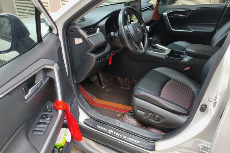 Used Toyota RAV4 Rongfang Plug-in Hybrid 2021 2.5L Two-Wheel Drive Elite Pro Driver Seat