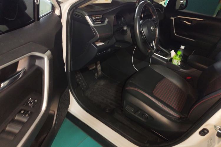 Used Toyota RAV4 Rongfang Plug-in Hybrid 2021 2.5L Two-Wheel Drive Elite Pro Driver Seat