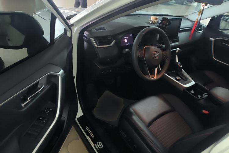 Used Toyota RAV4 Rongfang Plug-in Hybrid 2021 2.5L Two-Wheel Drive Elite Pro Driver Seat
